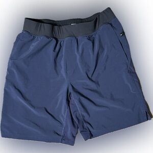 Fabletics fundamental 9” shorts